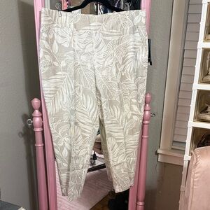Investments Beige Leaf Print Cropped Pants